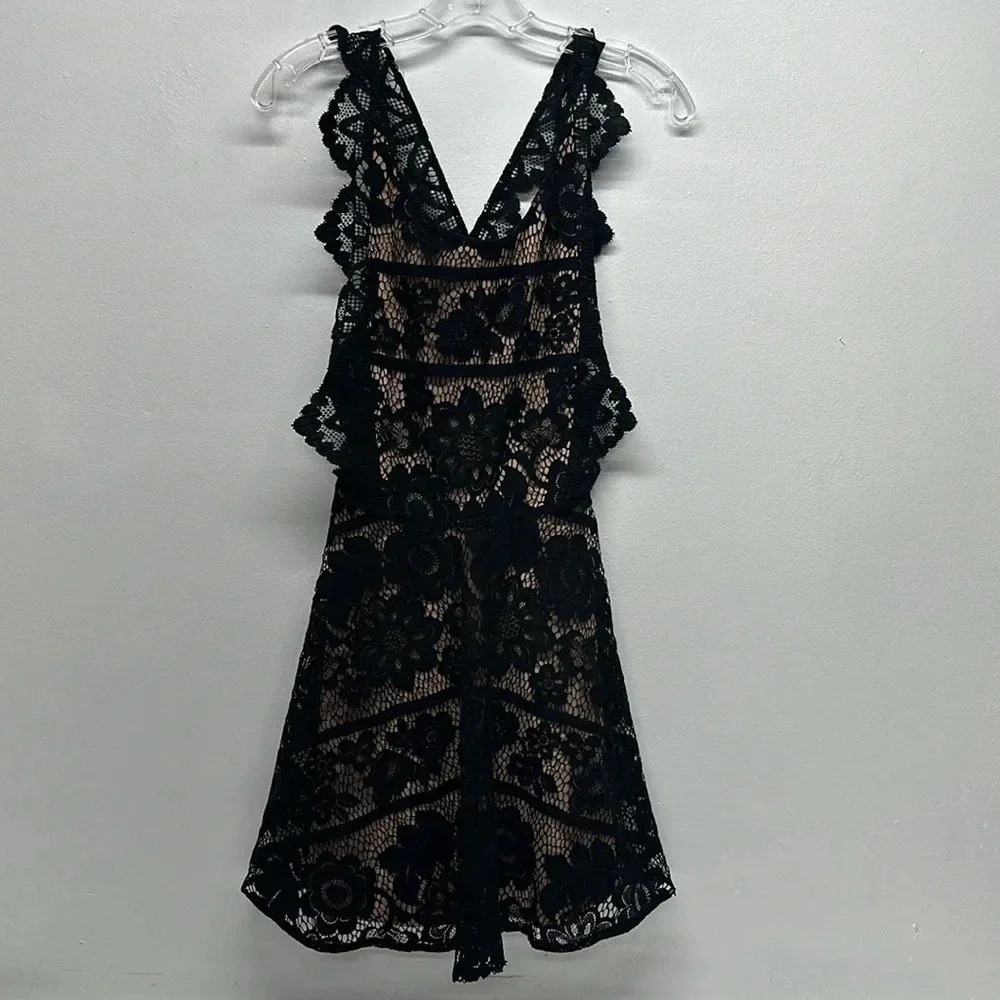For Love & Lemons Gianna Apron Mini Dress Floral Lace Sleeveless Open Black XS - Picture 2 of 13